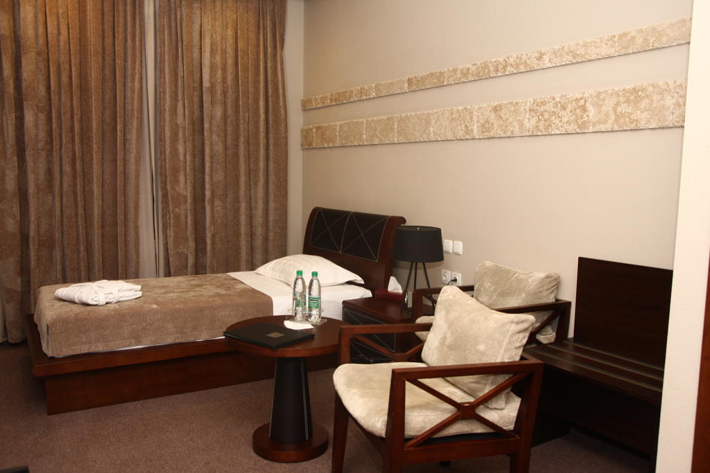 Grand M Hotel 나보이 객실 사진