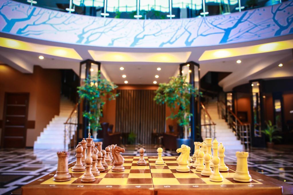 Grand M Hotel 나보이 외부 사진